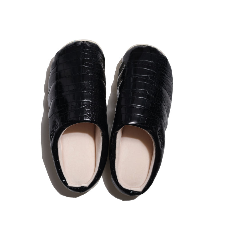 SUBU RE: CROCODILE BLACK