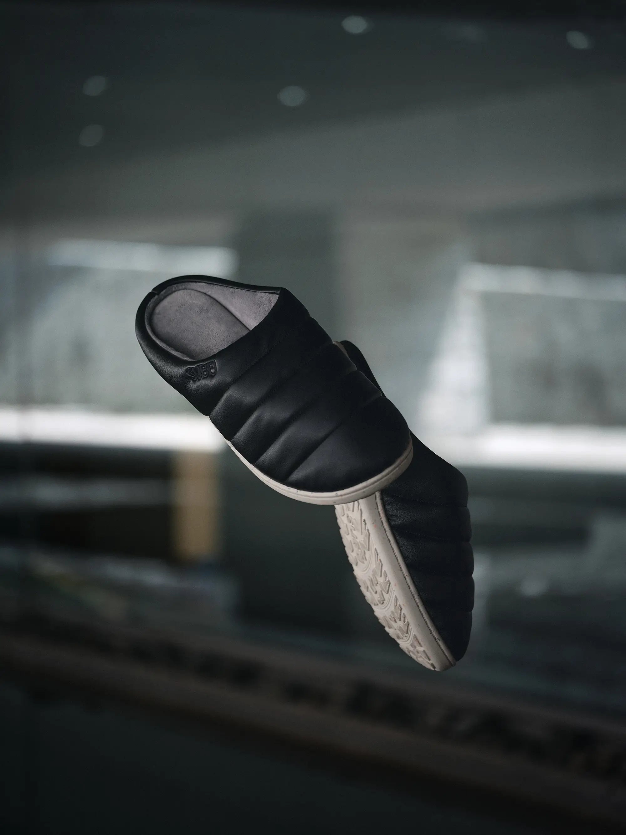 SUBU RE: ECO LEATHER BLACK