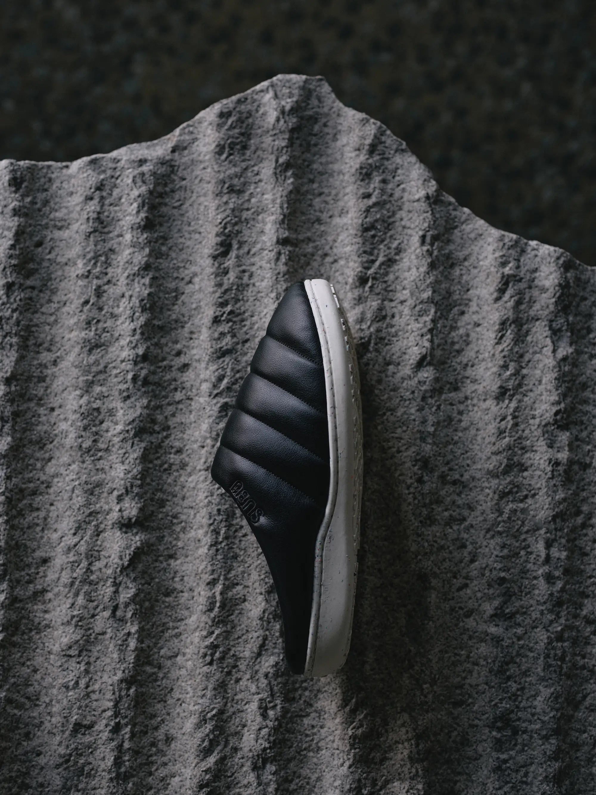 SUBU RE: ECO LEATHER BLACK